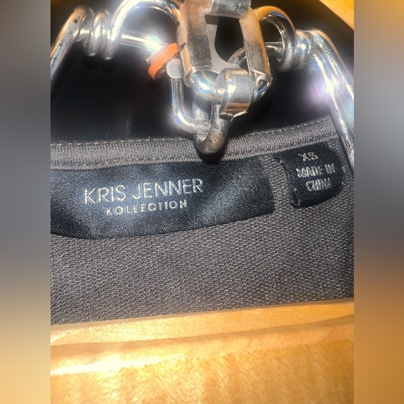 Kris Jenner Kollection Cold Shoulder Tunic Top Dark Army Green Size XS EUC - Picture 4 of 5